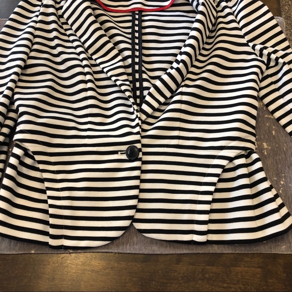 Elle Black & White Striped Peplum Blazer - Picture 6 of 8